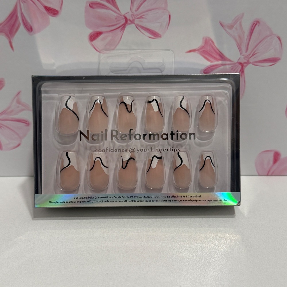Nail Reformation Press On Nails Set Abstract Black White Nude Coffin‎ 30 Count